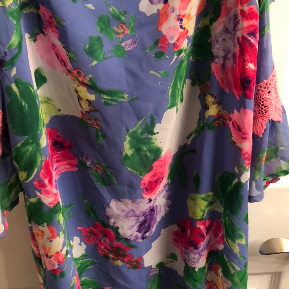 Dress - Picture 3 of 4